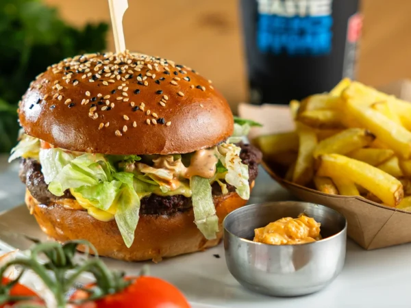 Burger a hranolčeky pre 1 alebo 2 osoby