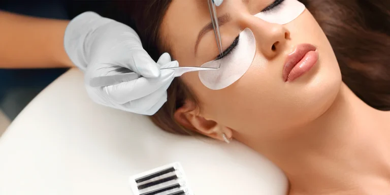 UV mihalnice, lash lifting alebo laminácia obočia