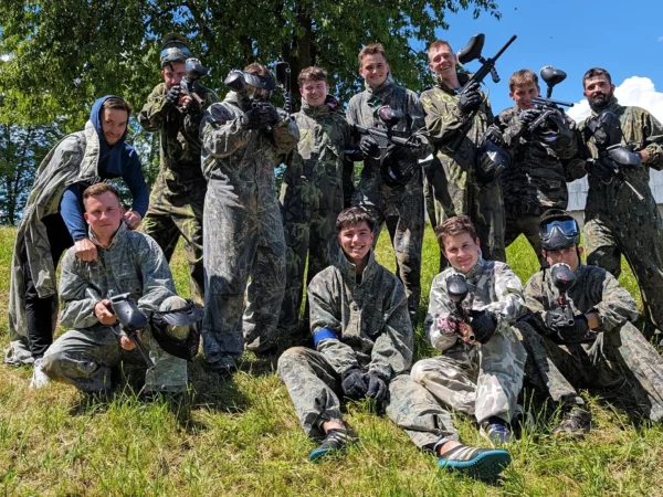 Paintball na farme: 2 hodiny adrenalínovej zábavy pre partiu