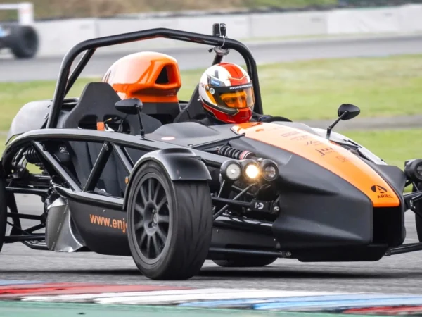 Adrenalín na Slovakia Ringu: Jazda na ARIEL ATOM 3.5 alebo ARIEL ATOM 4