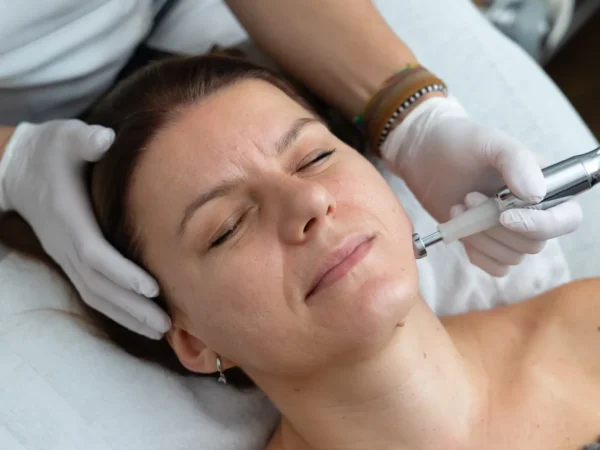Masáž tváre, Age control, mezoterapia aj regeneračné ošetrenie pre pánov