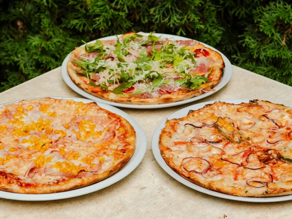 Chrumkavá pizza podľa vášho výberu, až 9 druhov