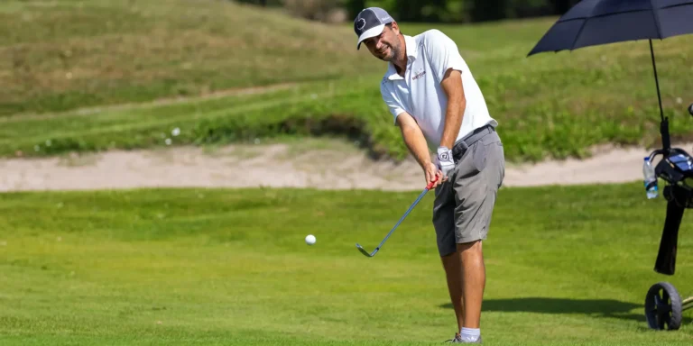 Intenzívny golfový kurz v Apex golf club v Báči pod vedením Lukáša Pullmana