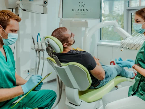 Dentálna hygiena pre deti aj dospelých alebo bielenie zubov v BioDENT