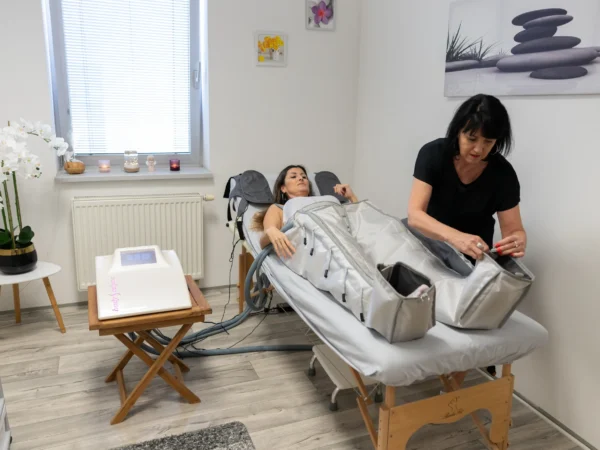 BODYSCULPTOR – odbúravanie viscerálneho a pokožného tuku, formovanie postavy a redukcia celulitídy v Balu Body Slim