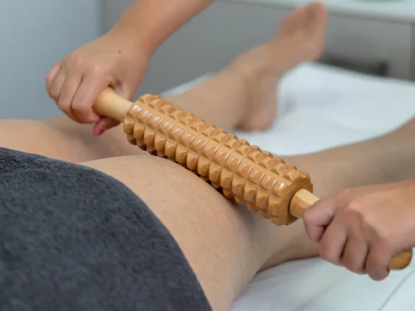 Účinná maderoterapia celého tela a tváre v salóne krásy