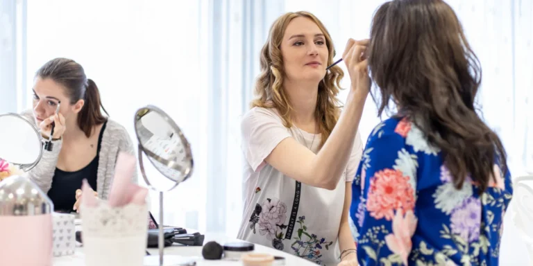 Kurz líčenia s profesionálom: Analýza pleti, beauty balíček na mieru či určenie vašej farebnosti