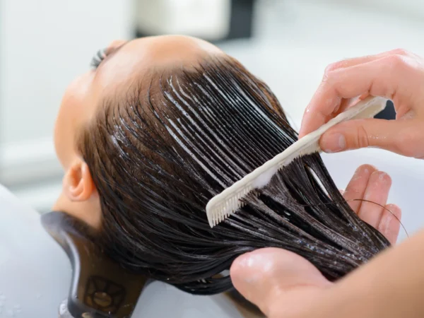 Perfektný strih, farba či bio trvalá alebo rôzne ošetrenia vlasov