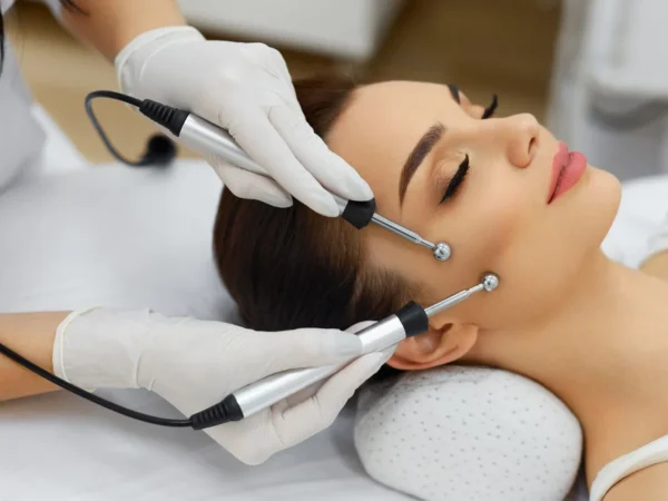 Hydrodermabrázia, galvanoterapia alebo maderoterapia pleti v Nefrit estee