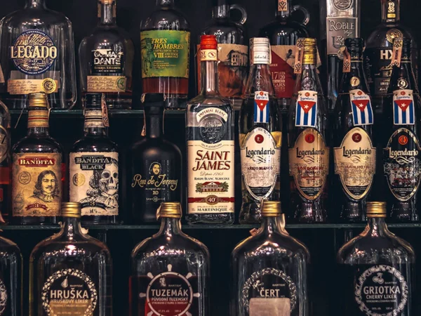 "Za rumom okolo sveta" – degustácia rumov z celého sveta s odborným výkladom v DrinkArte