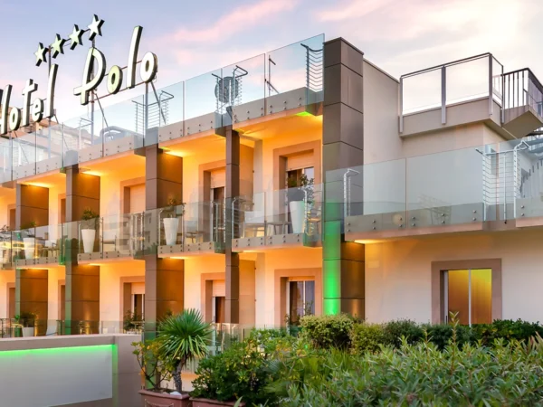 Na dovolenku do Rimini: 4* hotel s raňajkami, cca 100 m od pláže