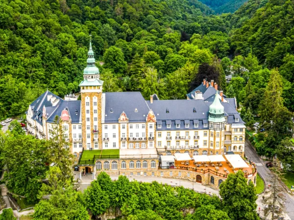 Luxusná dovolenka na zámku: neobmedzený wellness aj polpenzia, 2 deti ZADARMO