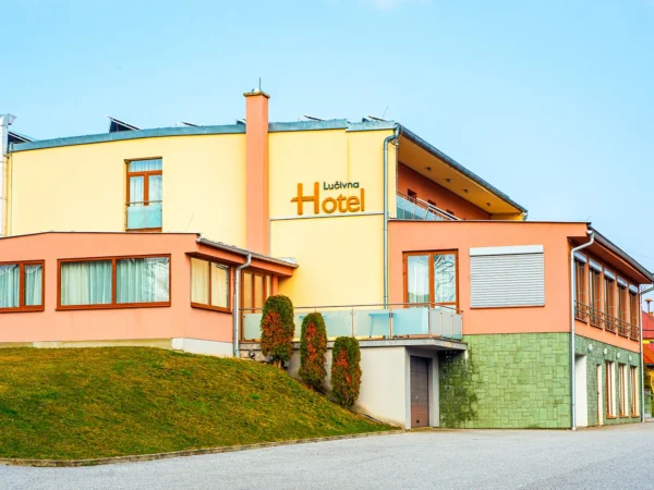 Romantický pobyt pod Vysokými Tatrami s raňajkami, wellness a zľavami na aktivity