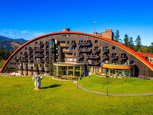 Exkluzívny wellness pobyt v 4* hoteli Montfort v Belianskych Tatrách s polpenziou