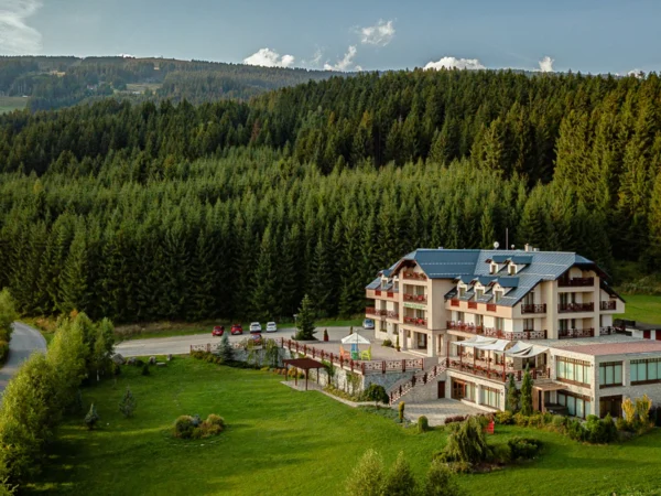 Pobyt s wellness v horskom hoteli priamo na Kubínskej holi s úžasnými výhľadmi