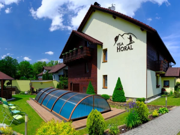 Pobyt v apartmánoch Vily Horal v Demänovej s adventure minigolfom a bazénom