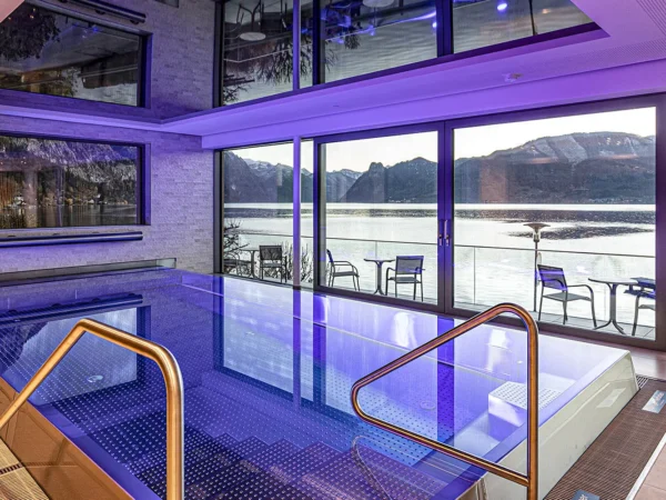 Soľná komora a Traunsee: hotel priamo pri jazere, neobmedzený wellness aj raňajky