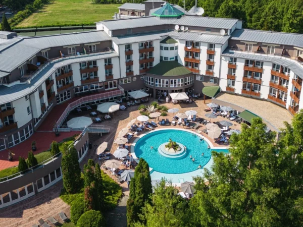 Luxusný pobyt v blízkosti termálneho jazera s neobmedzeným vstupom do wellness