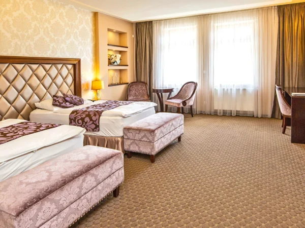 4* hotel vo Varoch: skvelé jedlo, masáž, sauna aj súkromné využitie kina