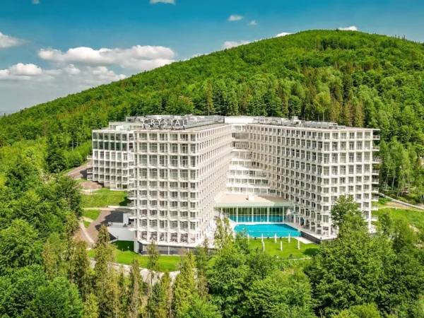 5* luxus v poľských Beskydách: raňajky alebo polpenzia, neobmedzený wellness a až 2 deti zadarmo