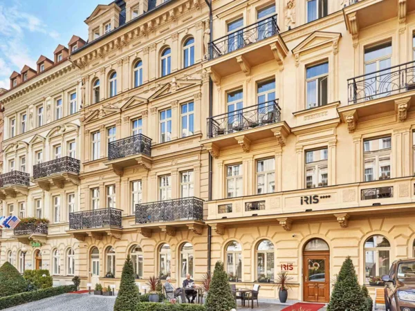4* hotel len 2 min. od kolonády: jedlo, neobmedzený wellness aj procedúry