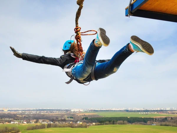 Extrémny bungee jumping zo žeriava: Praha, Olomouc, Ostrava, Brno
