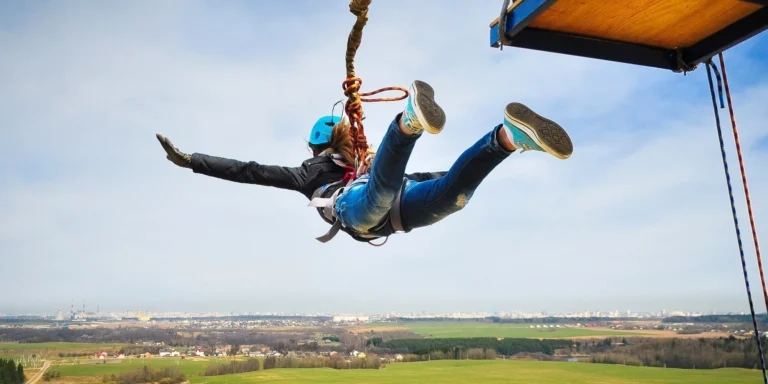 Extrémny bungee jumping zo žeriava: Praha, Olomouc, Ostrava, Brno