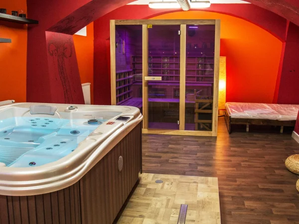 4* pobyt v Jihlave: raňajky alebo polpenzia, wellness, masáž aj návšteva zoo alebo aquaparku
