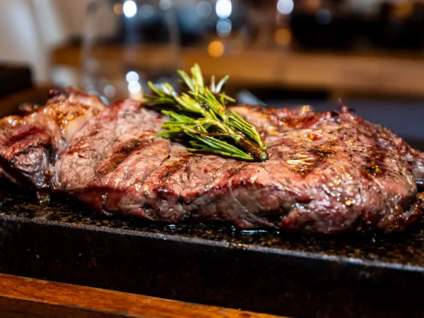 Steakhouse Black Angus: otvorené vouchery na celú ponuku