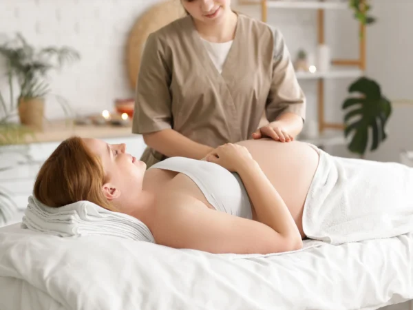 Tehotenské masáže či odborná terapia jazvy po cisárskom reze: 30 až 90 minút relaxu