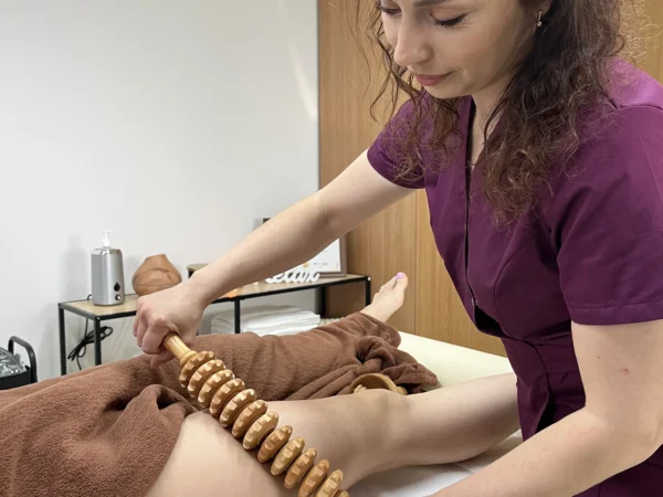 Masáže: relaxačná, klasická, celotelová, s bankovaním alebo maderoterapia