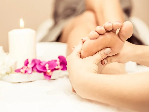 Pedikúra podľa vášho výberu: mokrá, suchá, kombinovaná či relaxačný balíček