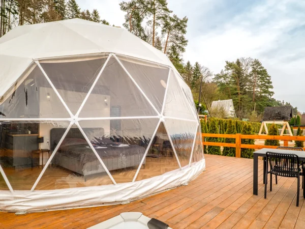 Zážitkové ubytovanie pod hradom: privátna vírivka, raňajky v košíku aj fínska sauna