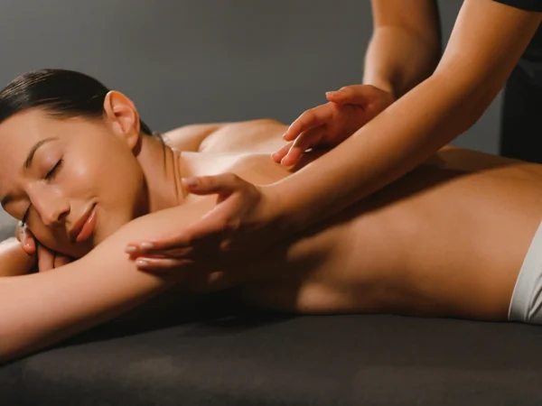 Myofasciálna masáž pre ženy: úľava od bolesti a napätia