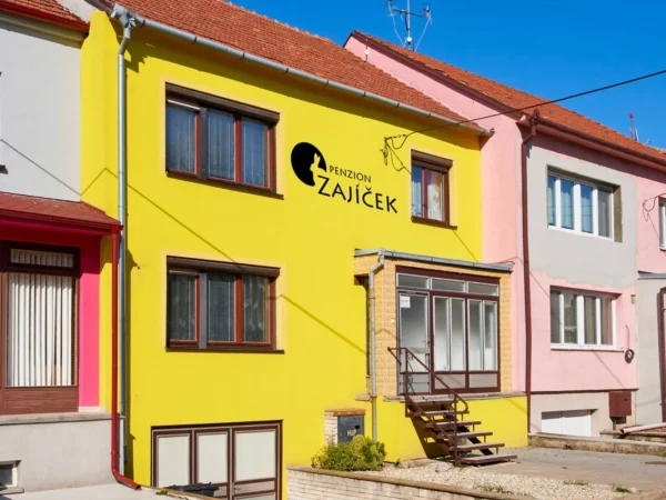 Rodinný penzión v Zaječí: pobyt s raňajkami, prehliadkou kostola aj wellness na izbe