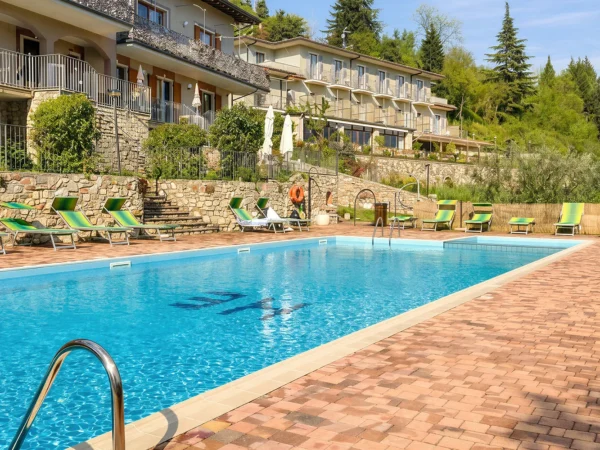 Pobyt v talianskom Tignale: elegantná vila nad Lago di Garda, raňajky a pizza na večeru