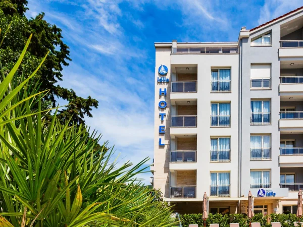 4* hotel v Čiernej Hore: raňajky či polpenzia, bazén aj 2 deti výhodne