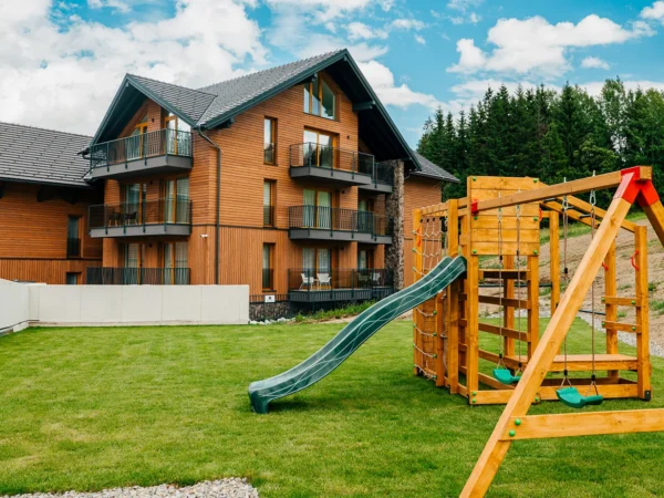 Apartmán v Oravskej Lesnej až pre ôsmich hostí: infrasauna, vybavenie pre deti