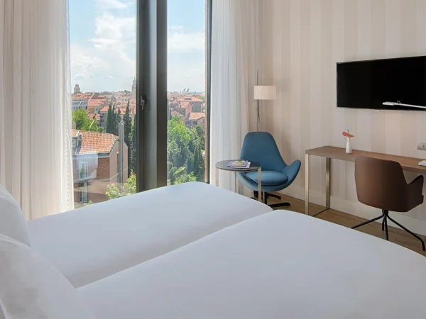 Štýlový 4* hotel v centre Benátok s bufetovými raňajkami pre 2 osoby