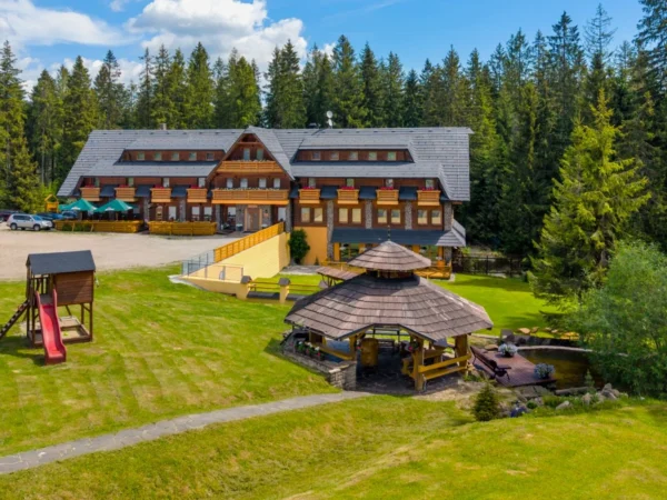 Horský Hotel Kristína*** s neobmedzeným wellness, polpenziou a aktivitami v krásnej oravskej prírode