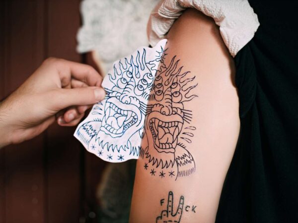 Piercing a tetovanie v salóne Story Ink