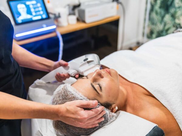 Neinvazívny facelifting HIFU – omladnite až o 5 rokov