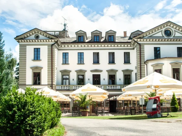 Pobyt v Golf Resorte Konopiště: raňajky, polpenzia alebo plná penzia, procedúry a neobmedzený wellness