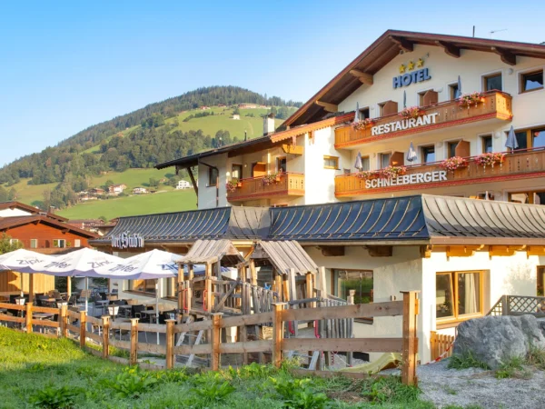 Dovolenka v Kitzbühelských Alpách: 4* hotel s polpenziou, saunovou zónou aj kartou výhod